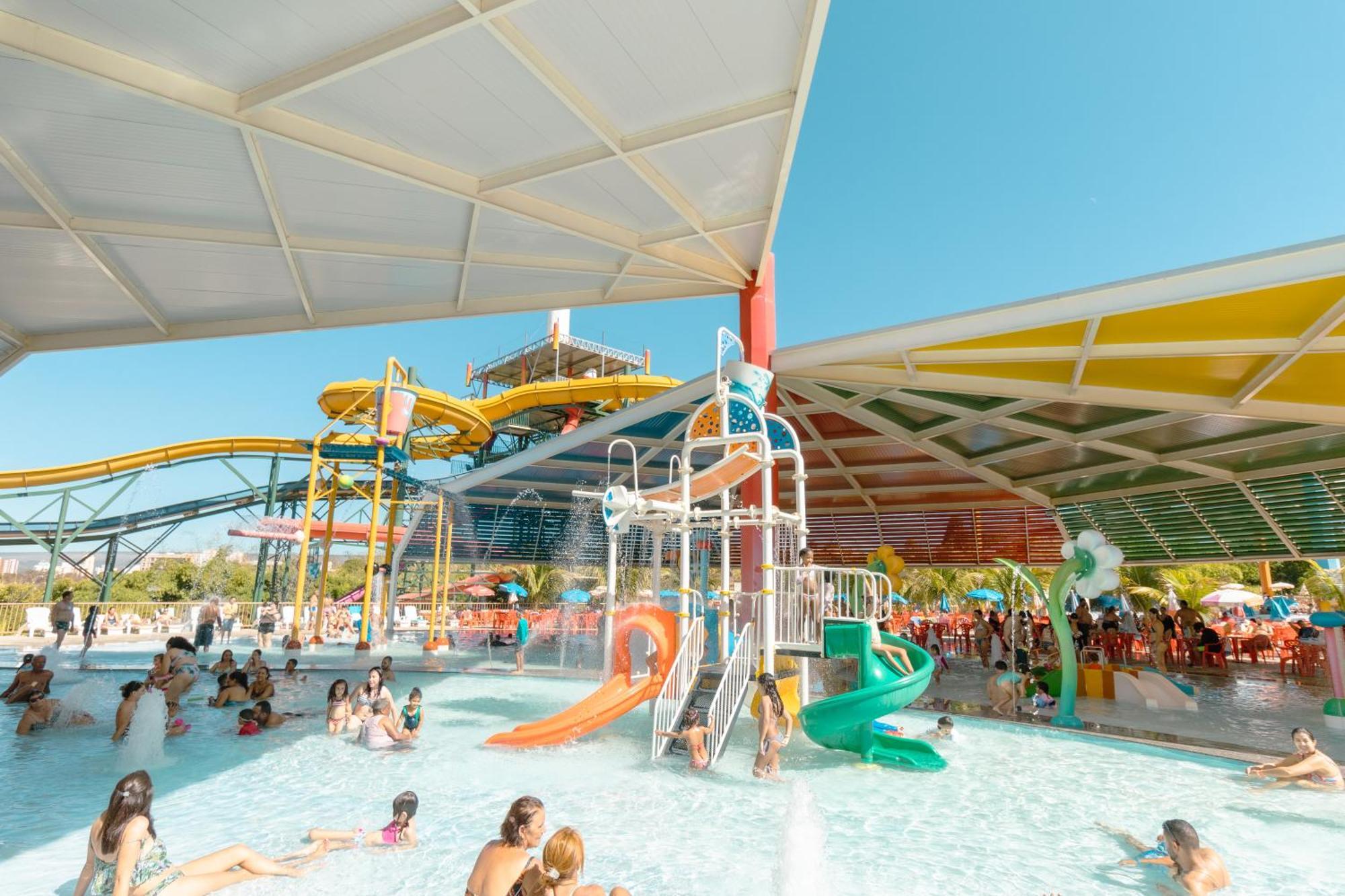 Apartamento Spazzio Diroma - Acqua Park E Splash